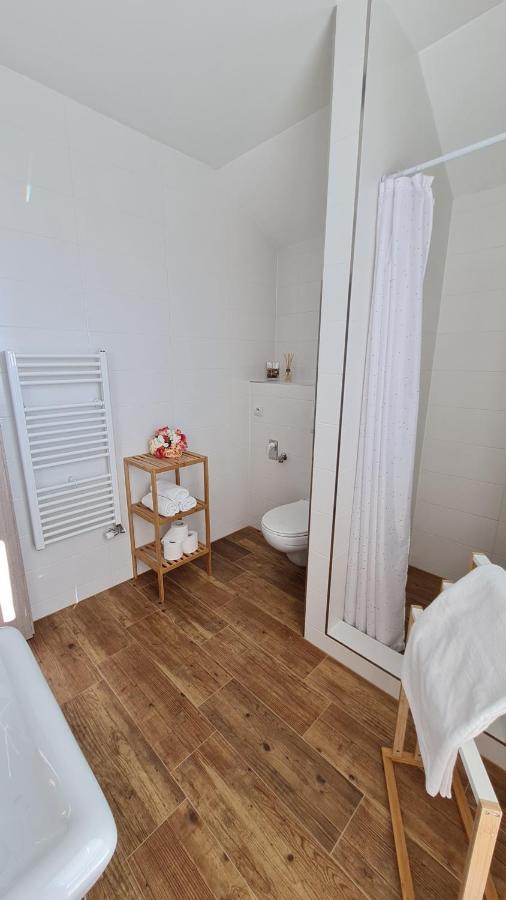 Kajula Lägenhet Bešeňová Exteriör bild