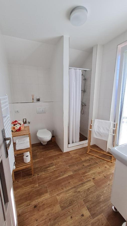 Kajula Lägenhet Bešeňová Exteriör bild